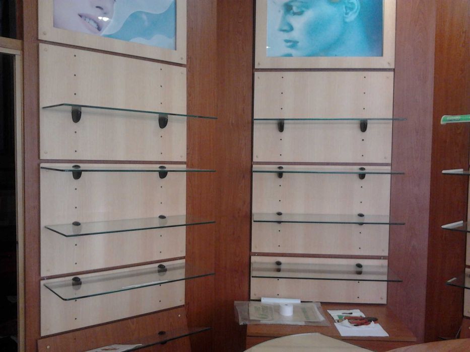 Móveis expositores e lineares de loja