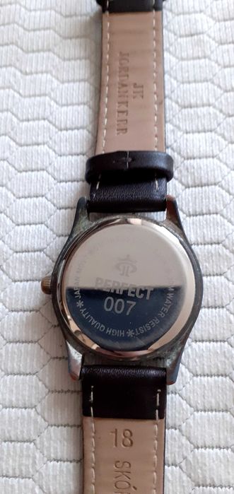 Zegarek firmy Perfekt