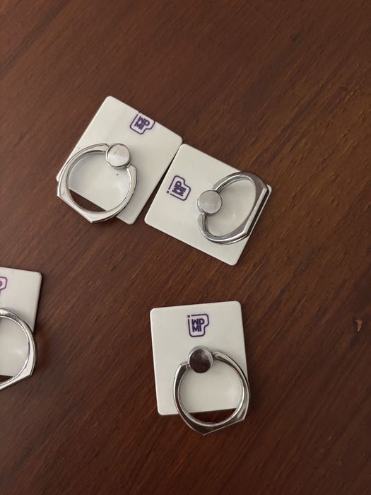 Anel para segurar telemóvel