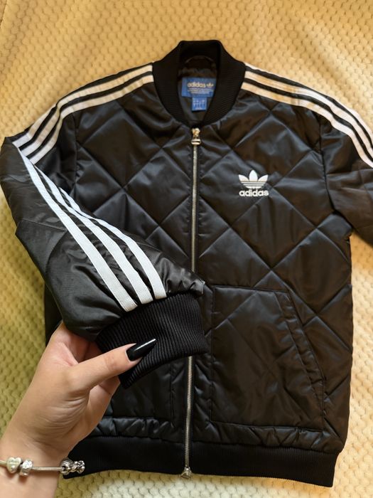 Kurtka pikowana bomber Adidas Firebird z lampasami