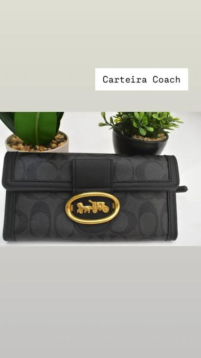 Carteira Coach nova na caixa