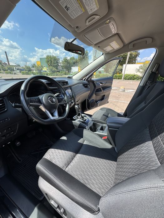 Продам власне авто Nissan Rouge 2017 року