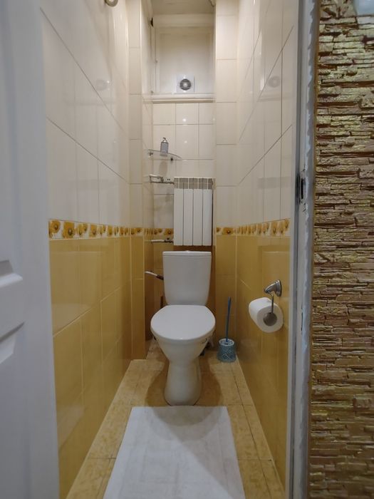 2 кім квартира, центр, біля університету, окремі кім, оплата помісячна