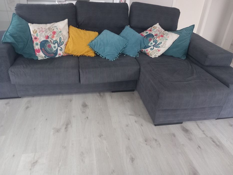 Sofá chaise long conforama