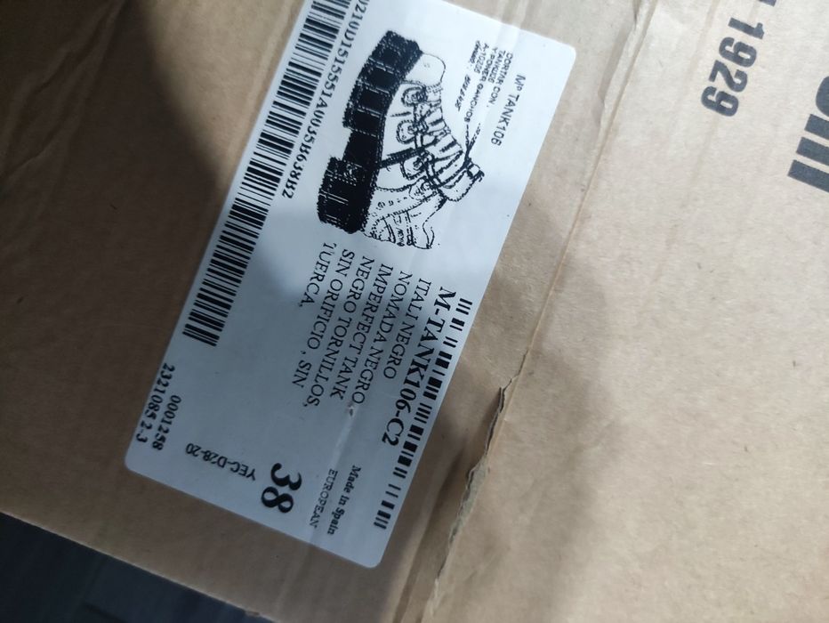 New rock tank нові оригінальні