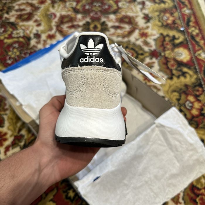 Кросівки ОРИГІНАЛ Adidas Retropy F2 (44) Білий