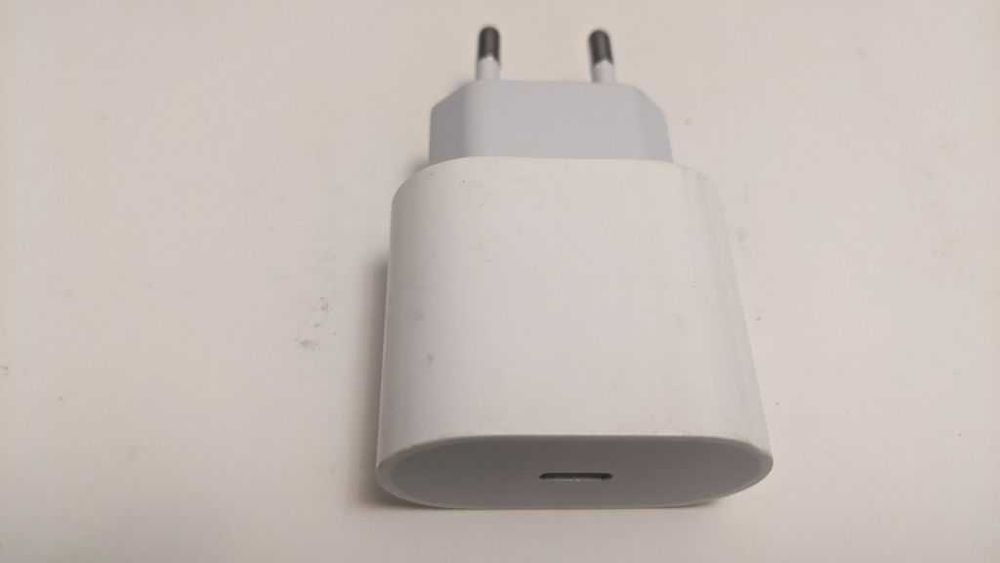 Apple Usb -C 20W ( A2347) Оригінал