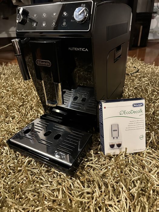 Delonghi Autentica Máquina de Café Automática