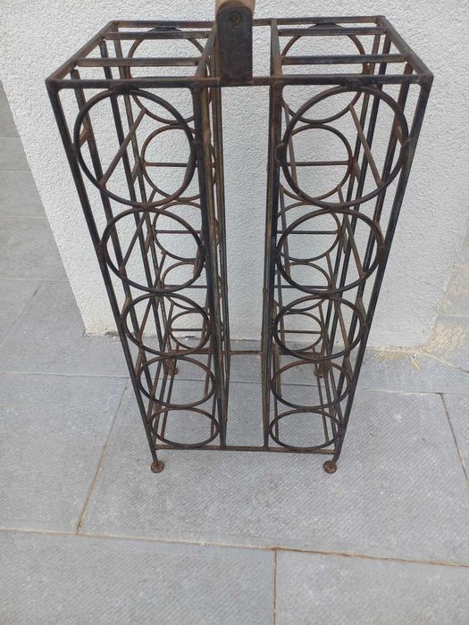 Garrafeira - Porta-Garrafas