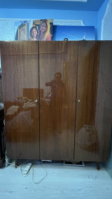 Шафа в хорошому стані. м. Самар.