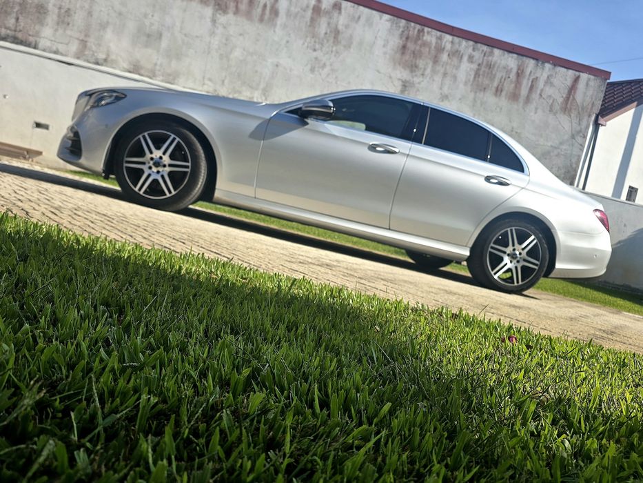 Mercedes E220 AMG Teto abrir 9G Tronic