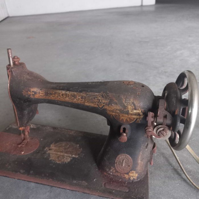 Maquina de costura SINGER