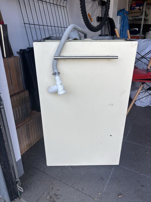 Sprzedam sprawną zmywarkę Bosch 45 cm do zabudowy
