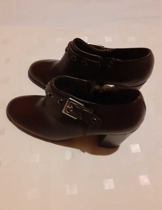 Демисезон. Холодный демисезон - Зима. Фирменная обувь. Размер 38, 38,5