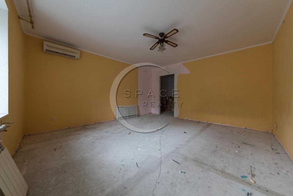 Продаж 2к квартири 85м2 Степана Рудницького 9