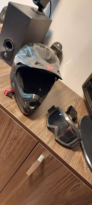 Kask fullface z goglami