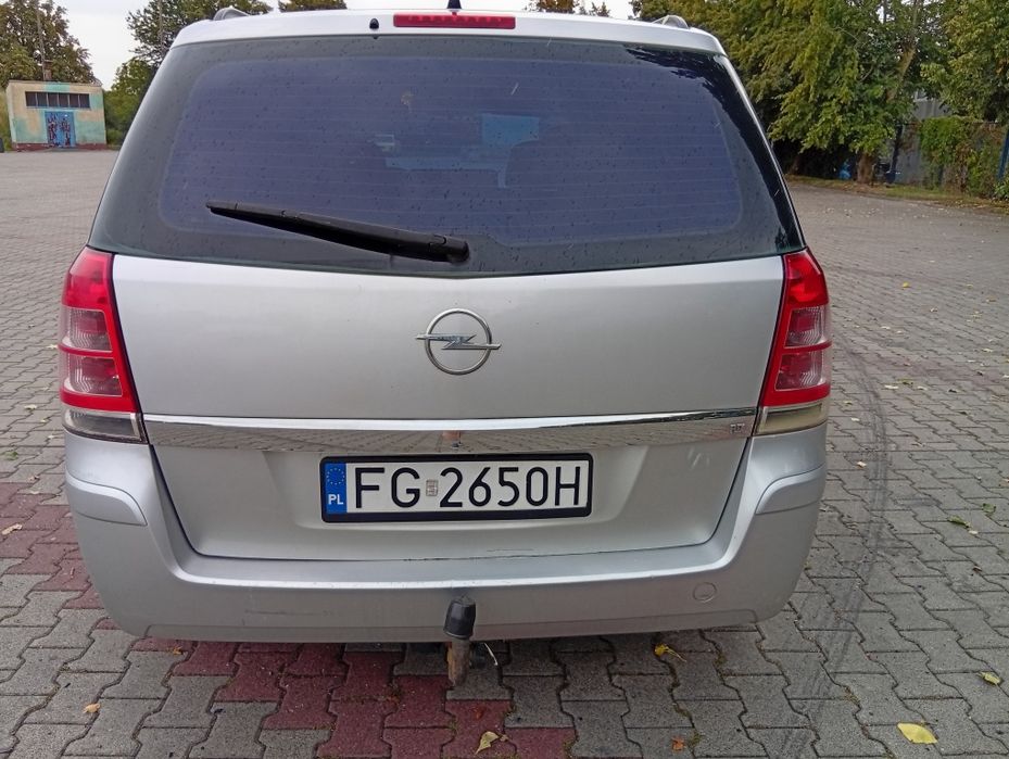 RATY Opel Zafira B, 2009, 1,7 CDTI, hak, klima, 7 miejsc, 2 kluczyki