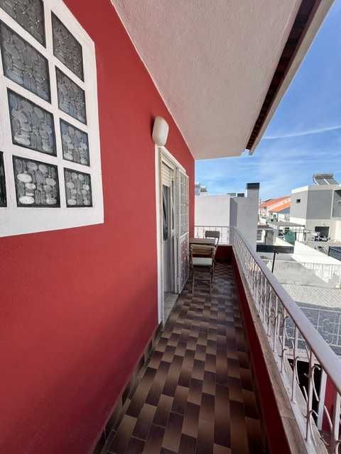 Quarto Casal Com Varanda Novo Corroios