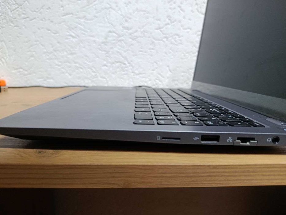 Швидкий ноутбук Ryven Ultra 15.6" | i5-1240P (12 ядер) | 16 GB | SSD 512 GB | Win 11 Pro