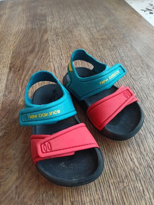 Sandałki New Balance 21