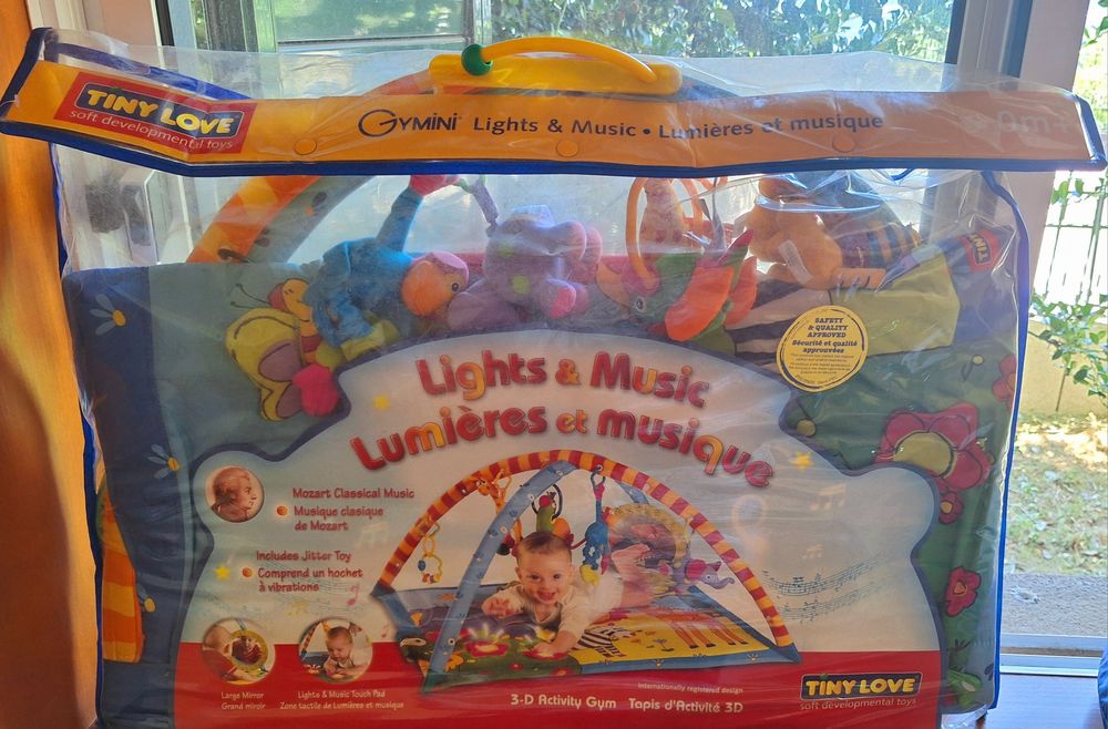 Tapete atividades bebé Chicco