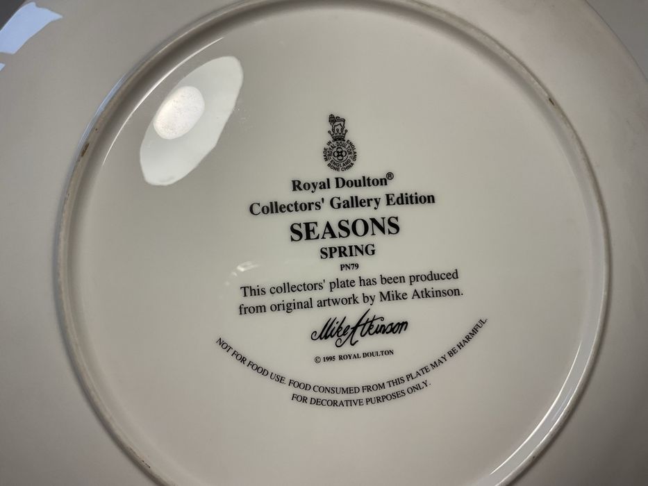 Prato decorativo Royal Doulton “Seasons -Spring” - Colecionador