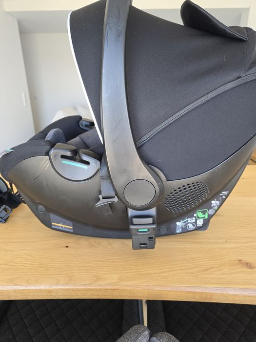 Cadeirinha de Carro Chico + adaptadores