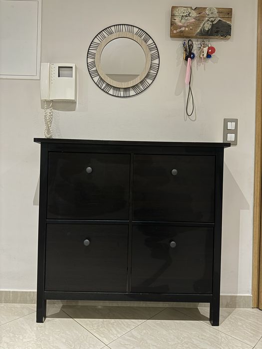 Sapateira IKEA Hemnes preta