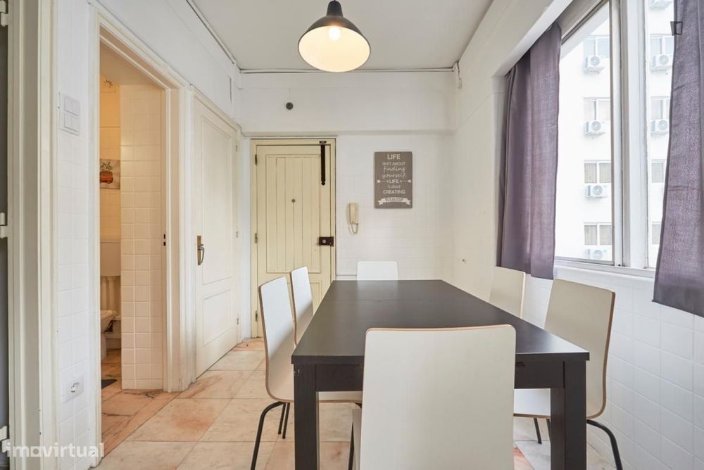 Quarto - localizado em Marquês de Pombal Lisbon