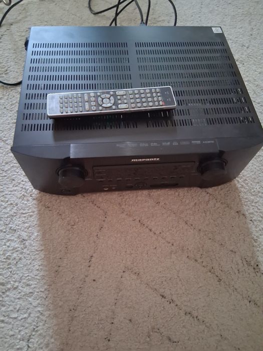 Amplituner marantz