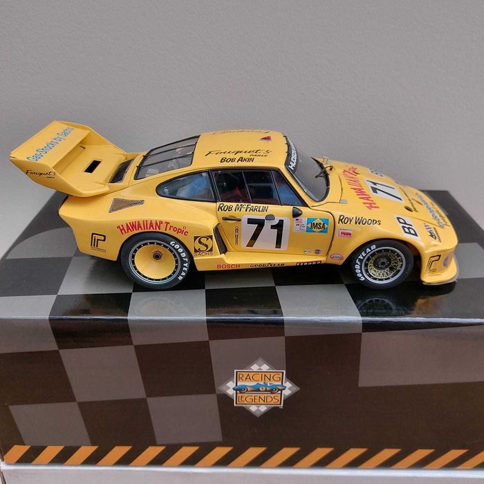 Miniatura Porsche 935 #71 Hawaiian Tropic Le Mans 1979 EXOTO 1:18