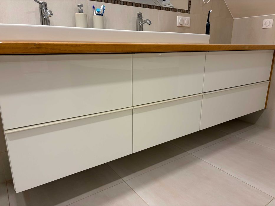 Szafki łazienkowe i zlew IKEA