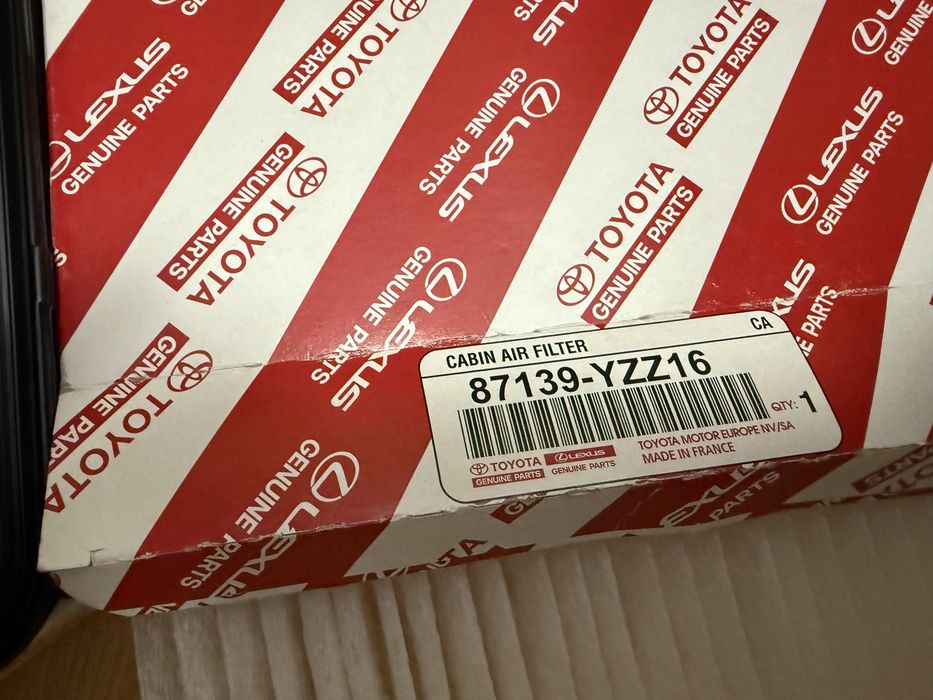 Повітряний фільтр Toyota LC200 1780138030 + фільтр салона в подарунок