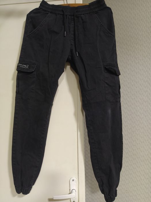 брюки на підлітка.