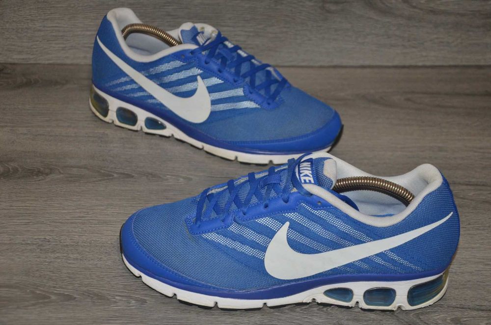 Продам кросівки Фірма Nike Reax Run 9.