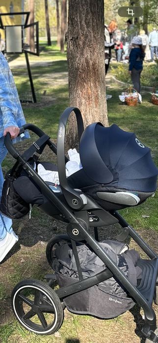 Автокрісло cybex