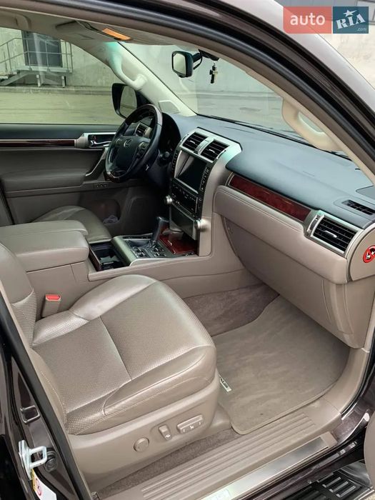 Продам Lexus GX 2011