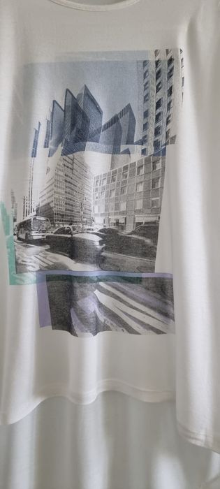 40/L Reserved - biała bluzka z nadrukiem