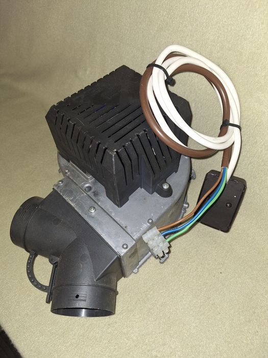 Truma Vent TN3 CZYTAJ OPIS wentylator nawiew dmuchawa 230 V 220V Trumatic