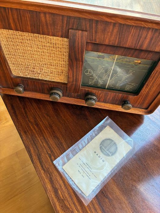 Rádio a válvulas 1939 Paillard Mod. 445