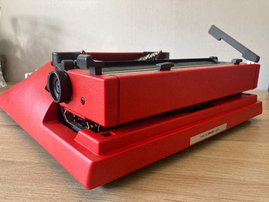 Máquina de escrever **  Olivetti 10