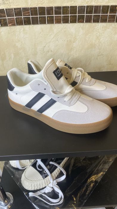 Унісекс! Мега-круті кеди в стилі Adidas samba р. 24 см. Нові!