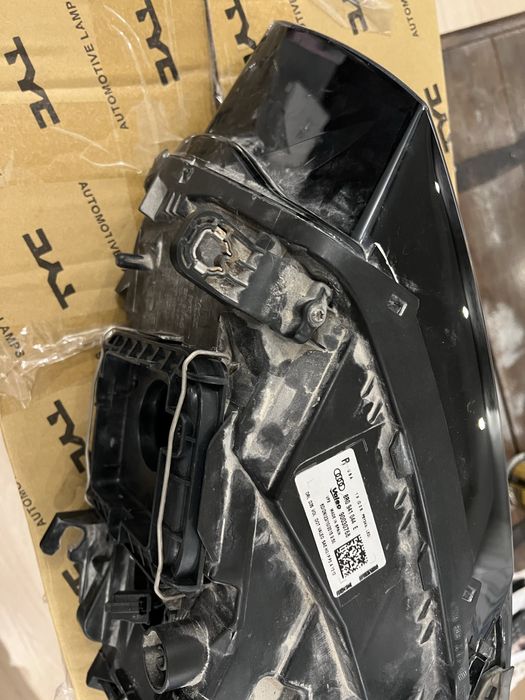 Lampa prawa Audi Q5 USA 2014