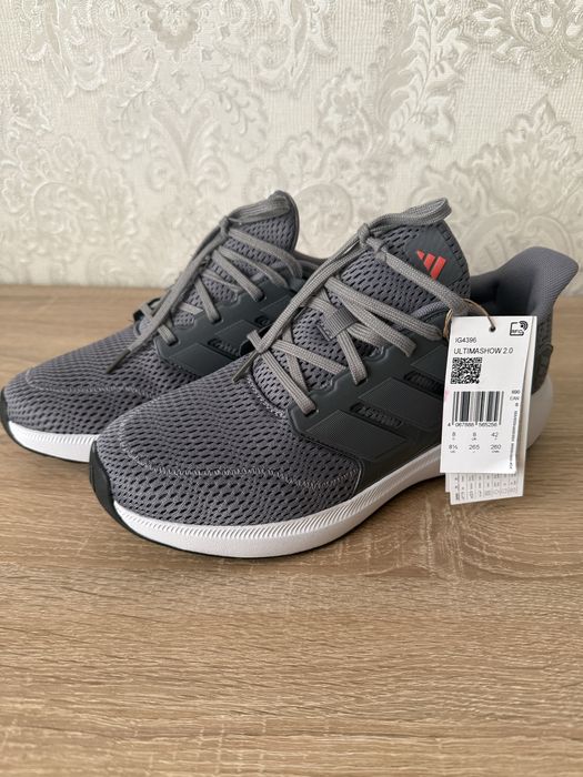 Кроссовки Adidas мужские 41 размер