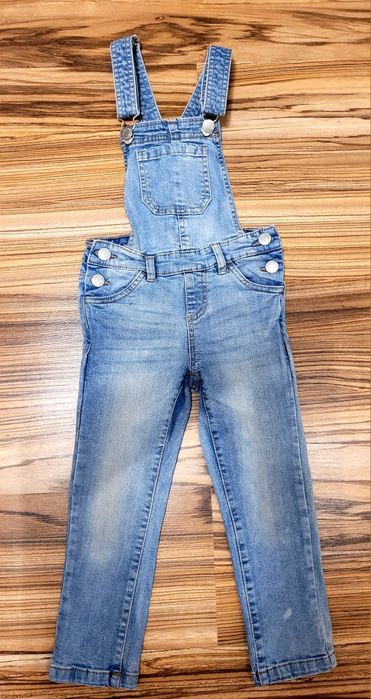 Ogrodniczki dziecięce 104