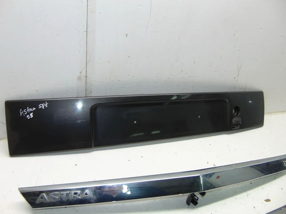 Opel Corsa C grelha/Astra H friso usado em bom estado