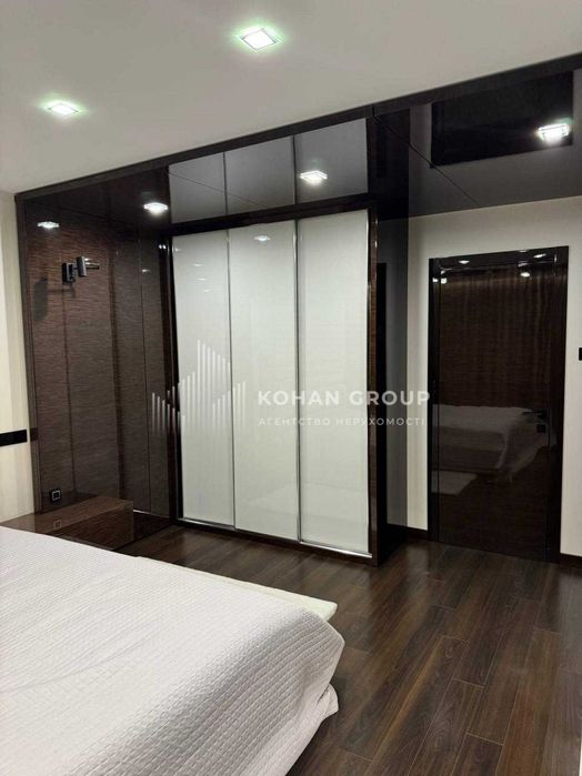 ‼️Продаж 2к квартири з меблями, 209.9 кв. м на вул. Зарічанська 11В, пентхаус‼️