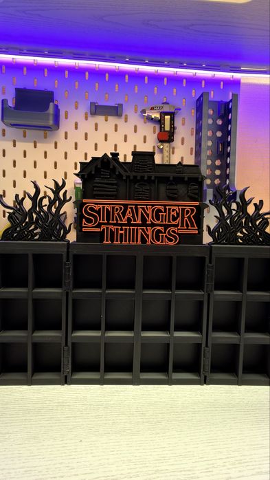 Будиночок для фігурок Stranger Things