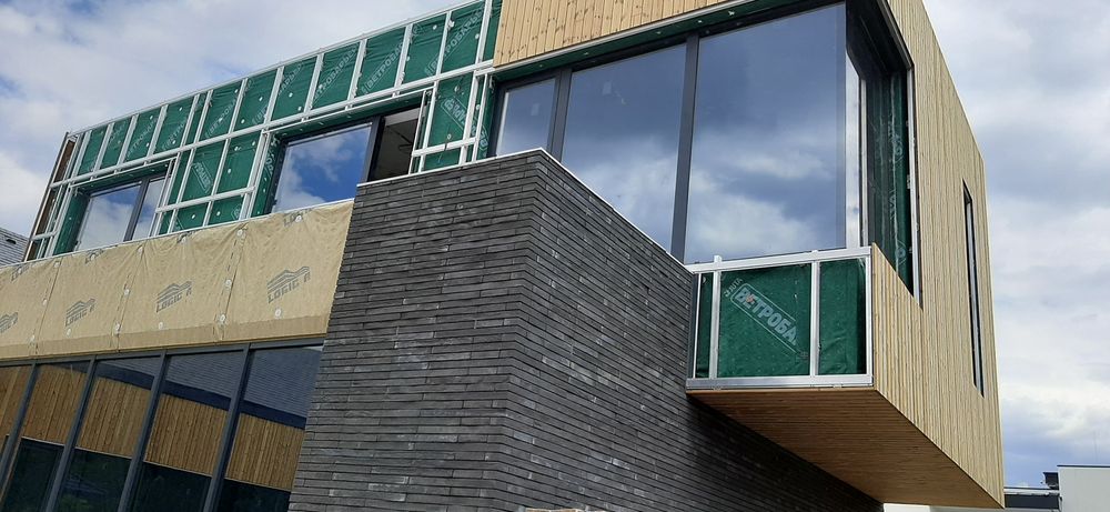 Будуємо для вас!