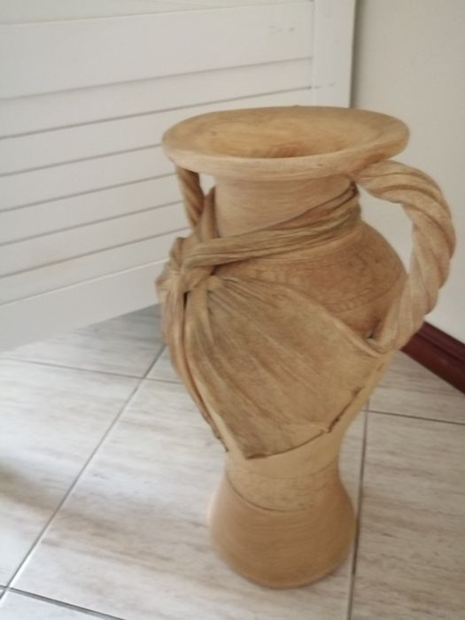 Jarro de ornamentação. Como novo